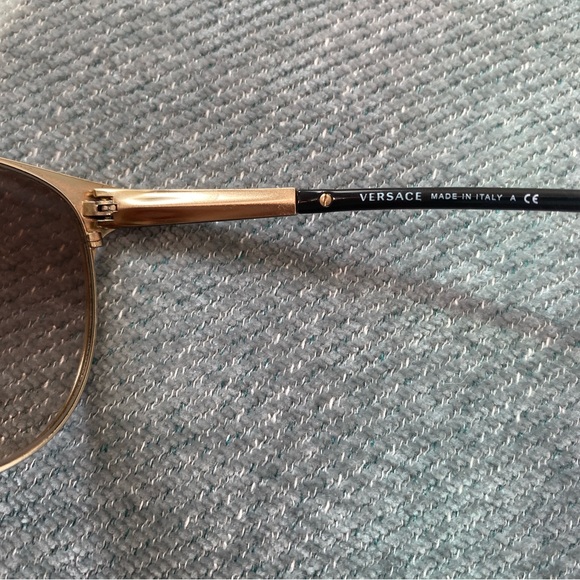 Versace Sunglasses - Picture 5 of 6